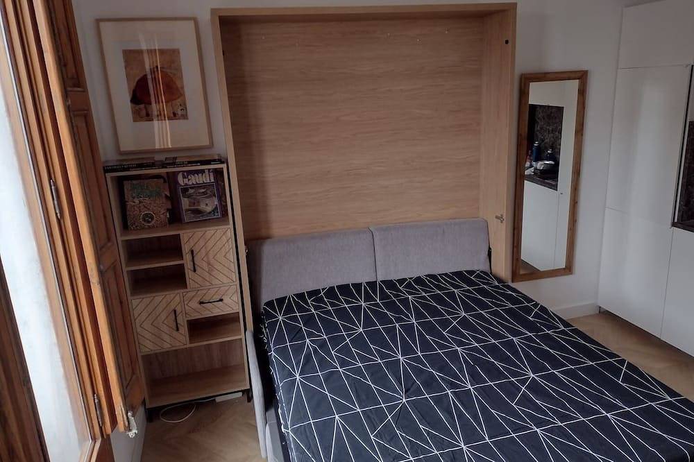 Ganze Wohnung, New Studio Near Famous Ramblas and Boqueria Market in Barcelona Zentrum, Barcelona