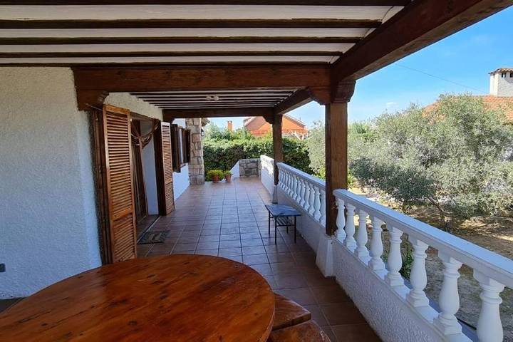 Casa rural para 12 personas, con Balcón y Terraza además de Jardín y Piscina en Santa Cruz del Retamar - 4