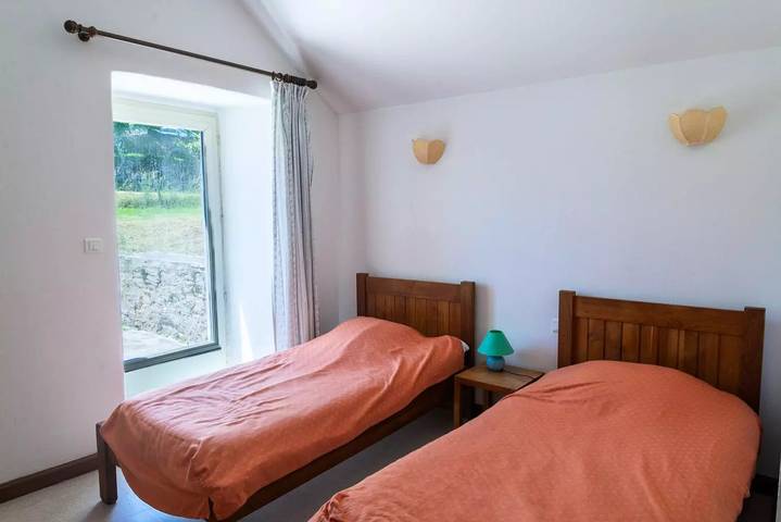 Gîte pour 6 personnes, avec piscine, animaux acceptés dans Massegros Causses Gorges - 4
