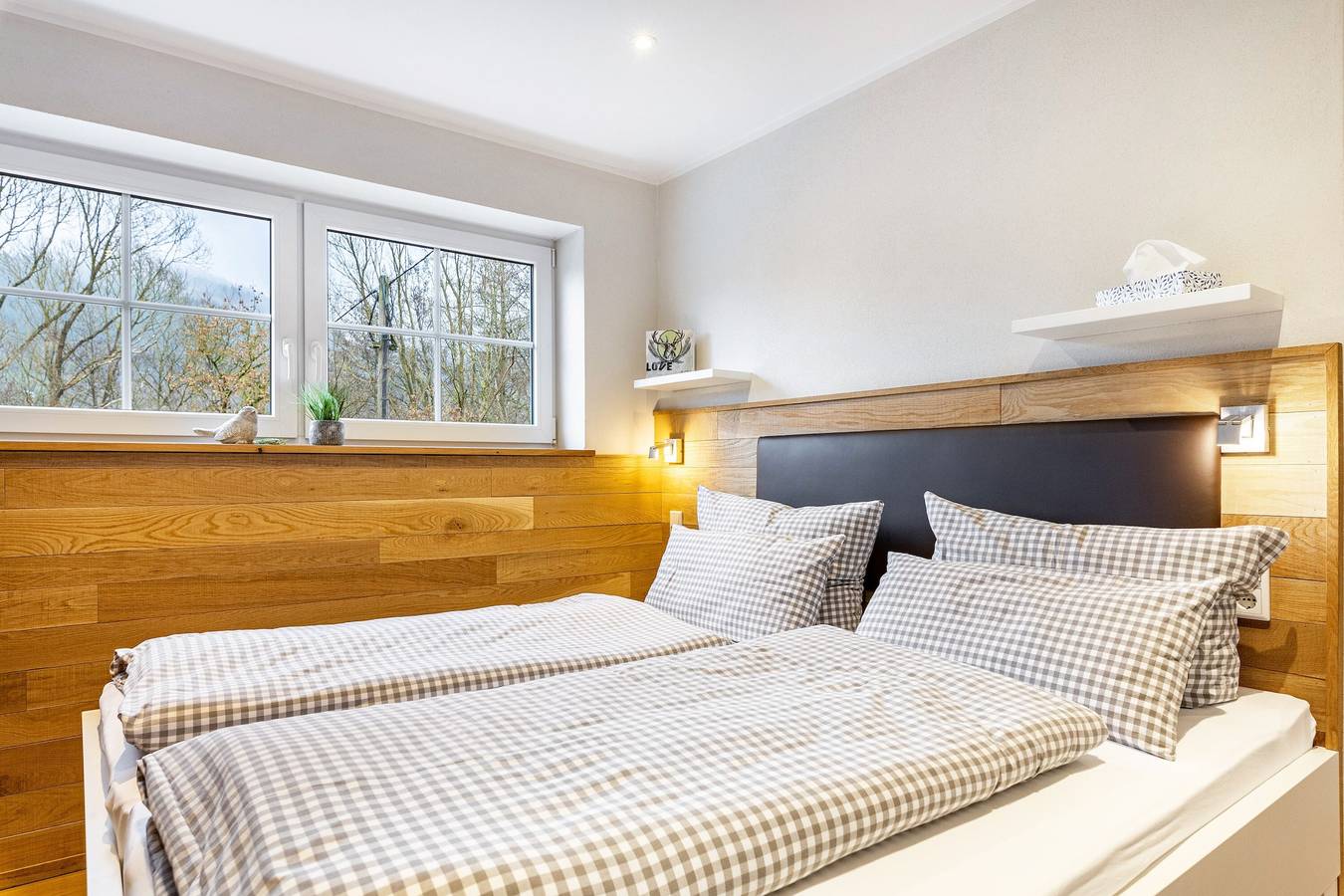 Ganze Wohnung, Apartment 'Ferienwohnung Drossel D, 50qm' mit Bergblick, gemeinsamer Terrasse und Wlan in Lennestadt, Sauerland