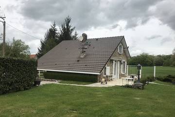 Maison de campagne pour 7 personnes, avec terrasse et jardin dans Mareuil En Brie