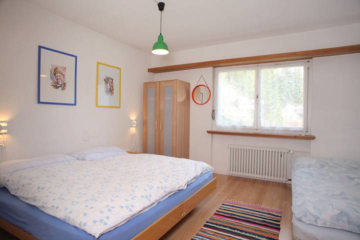 Hütte für 5 Personen, mit Ausblick und Balkon sowie Garten in Davos - 3