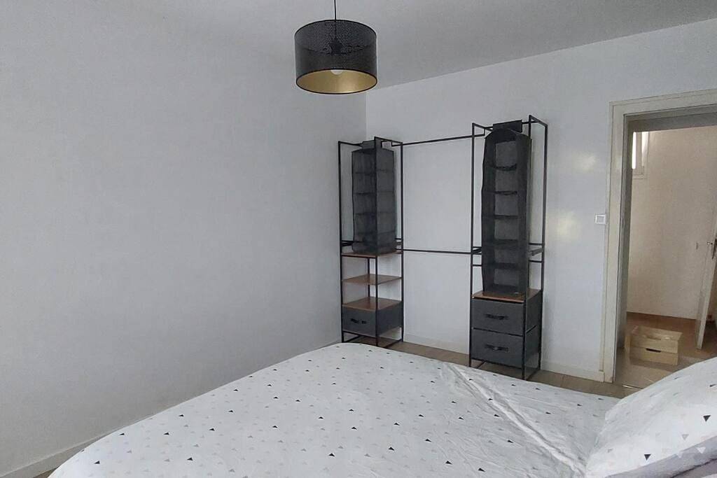 Three-Bedroom House in Chambretaud, Vallée de la Loire
