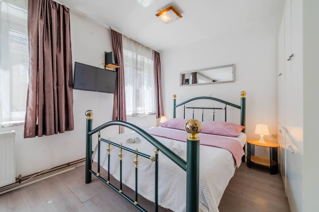 Entire apartment, Charming Downtown Studio in Zagreb, Zagreb region