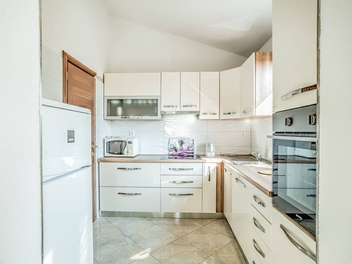 Ferienwohnung für 6 Personen, mit Garten und Terrasse sowie Kinderpool in Umag und Umgebung - 4