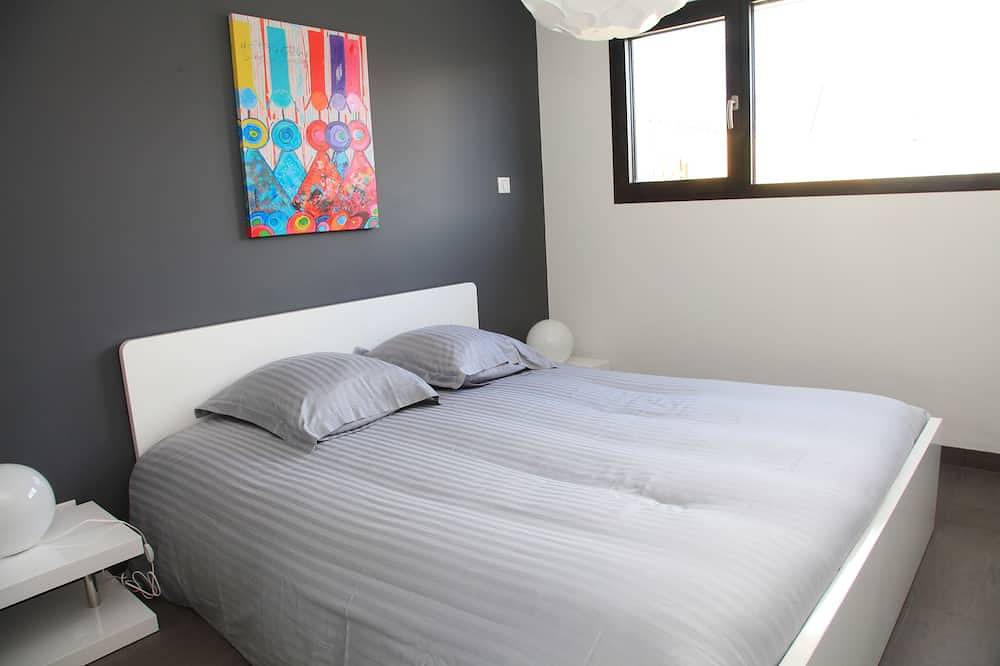 Casa de vacaciones en Plouescat, vista al mar, jacuzzi, directamente en la playa in Plouescat, Côte des Légendes