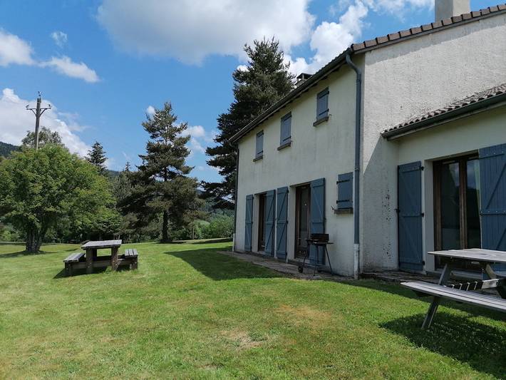 Gîte pour 22 personnes, animaux acceptés dans Auvergne-Rhône-Alpes - 3