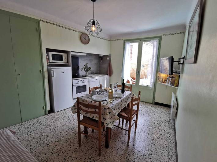 Gîte pour 2 personnes, avec terrasse, animaux acceptés à Molitg-les-Bains - 2