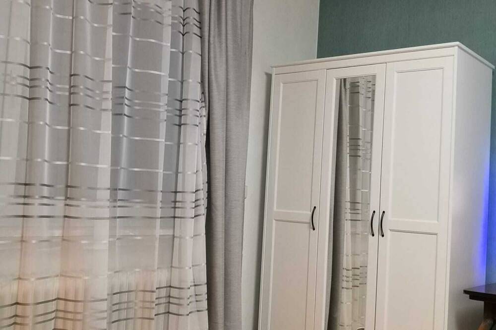 Ganze Wohnung, Ferienwohnung Laura am Bahnhof Schwerte in Schwerte, Ruhrgebiet