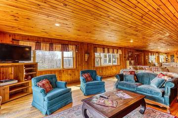 Vacation House for 15 Guests in Londonderry, Magic Mountain Ski Area, Picture 4