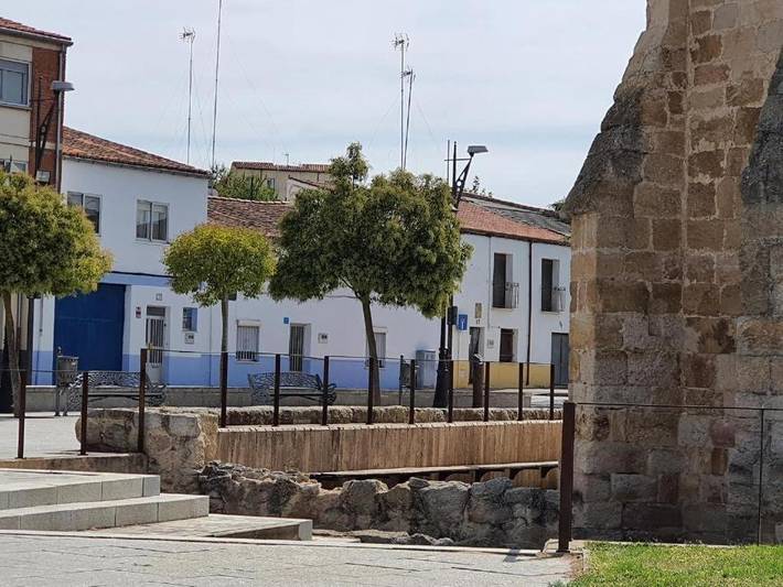Alojamiento y desayuno para 4 personas, con terraza y vistas - 1