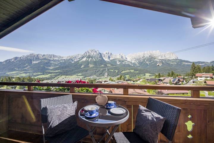Hütte für 4 Personen, mit Garten und Balkon in Ellmau - 2