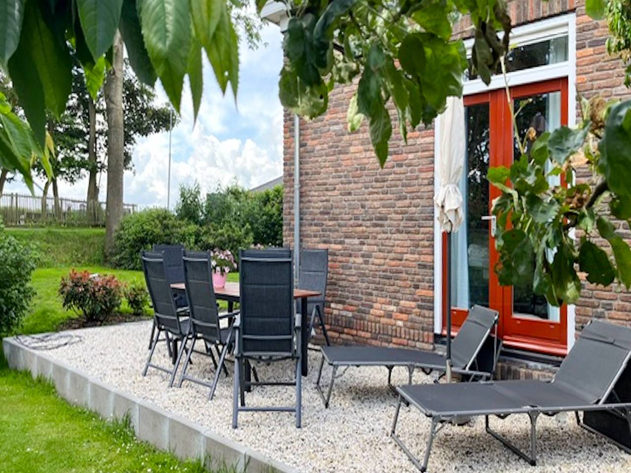 Idyllisches Landhaus mit Garten am Wasser in Zeevang, Markermeer