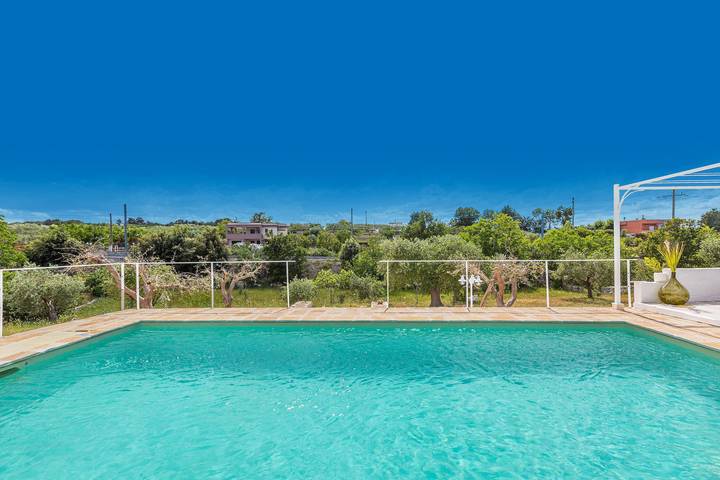 Trullo para 4 personas con piscina in Putignano, Region de Bari
