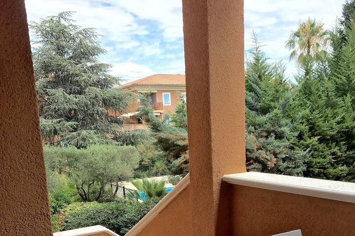 Ferienwohnung für 4 Personen, mit Terrasse und Pool sowie Garten in Saint-Tropez