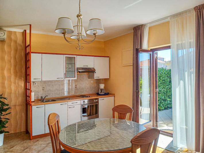Ferienwohnung für 2 Personen, mit Garten und Terrasse in Zadar (Kommun) - 4
