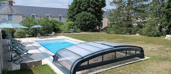 Chambre d’hôte pour 2 personnes, avec piscine et jardin ainsi que sauna et jacuzzi dans Centre-Val de Loire