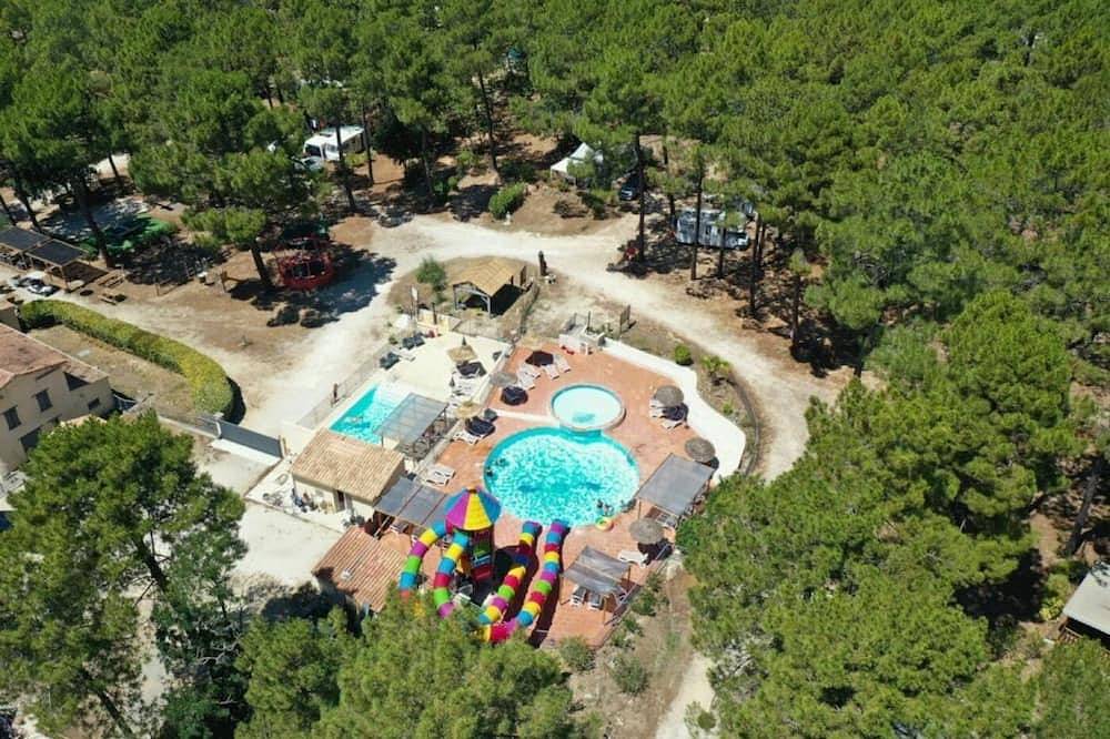 Zecamping 3 étoiles piscine chauffée locatif Tv clim 35m2 in Bollène, Vaucluse
