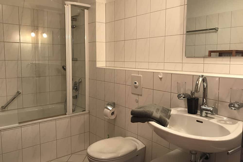 Ganze Wohnung, Ferienwohnung Am Hopfengarten - helle 2 Zimmer Maisonette mit großem Balkon in Bodolz, Bayerisch Schwaben