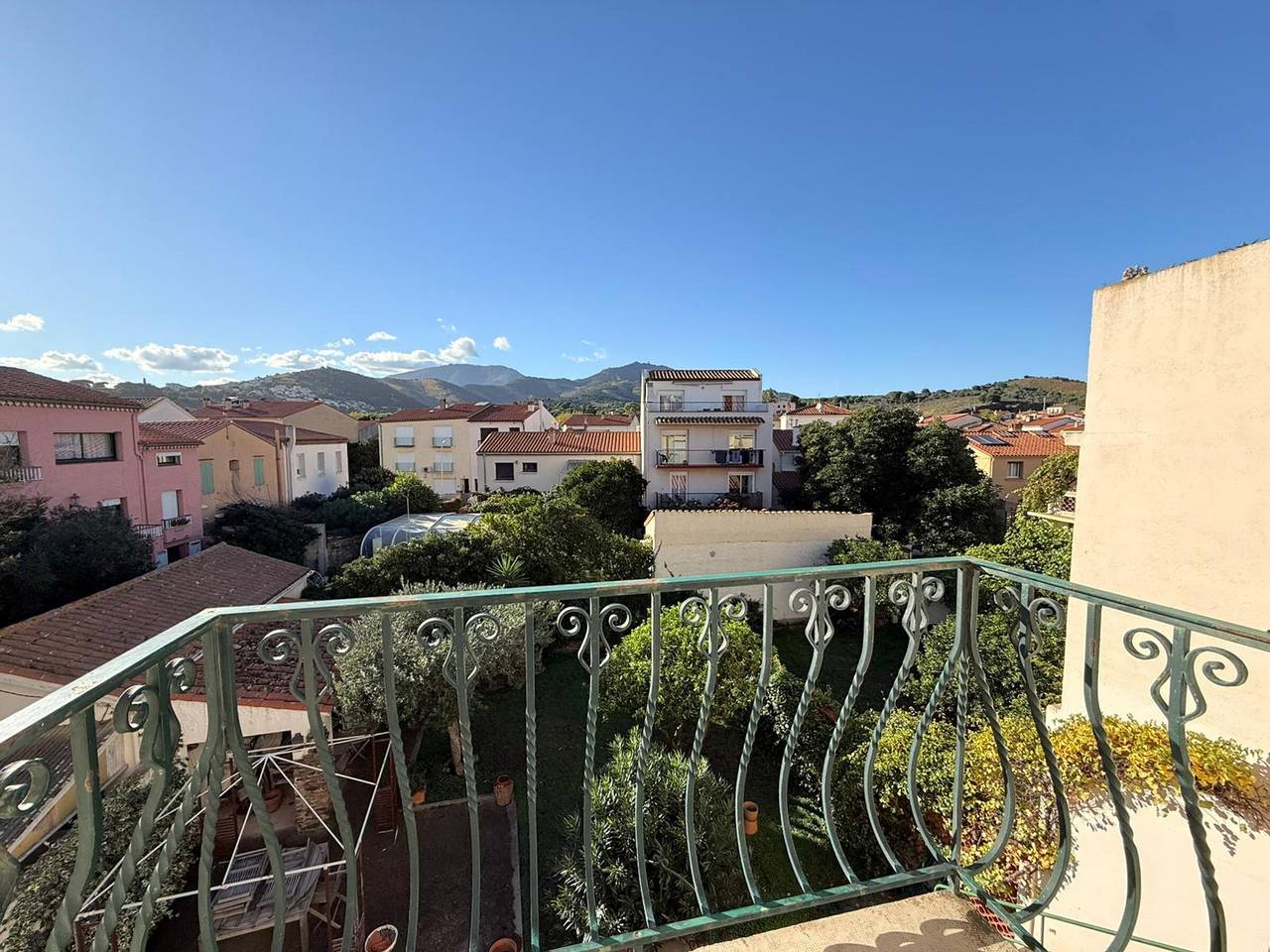 Entire apartment, Charming T2 with air conditioning in central Banyuls-sur-Mer, close to the beach in La Côte Vermeille, Banyuls-sur-Mer