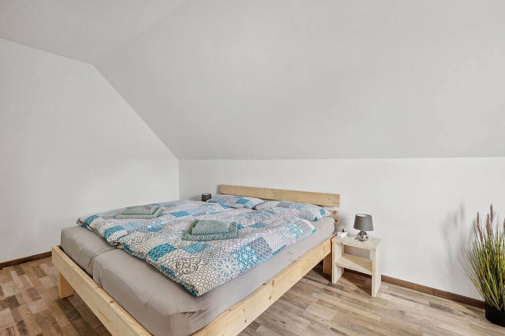 Entire apartment, Cozy apartment in Ovelgönne with sauna in Ovelgönne, Nordseeküste