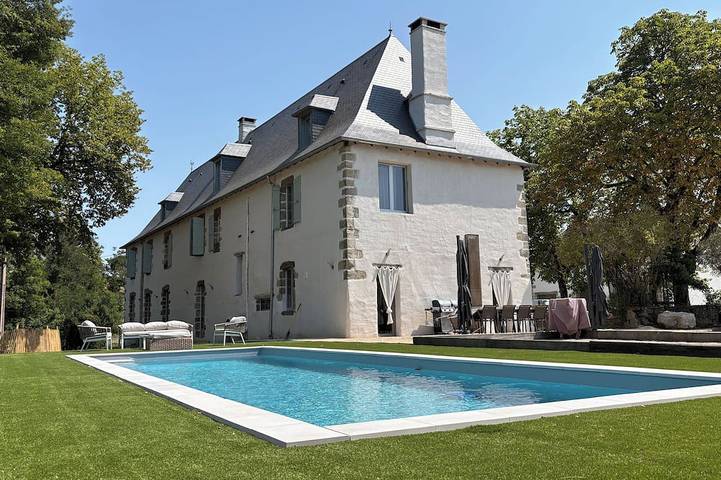 Maison de vacances pour 15 personnes, avec terrasse et piscine