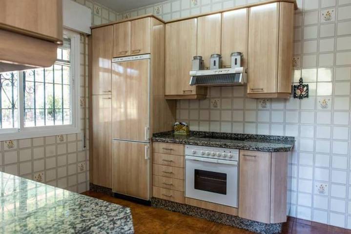 Casa de vacaciones para 13 personas, con piscina además de jardín y vistas en Córdoba - 3