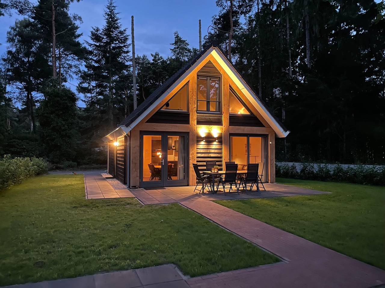Chalet in Lochem bij bos en fietsroutes in Lochem, Achterhoek