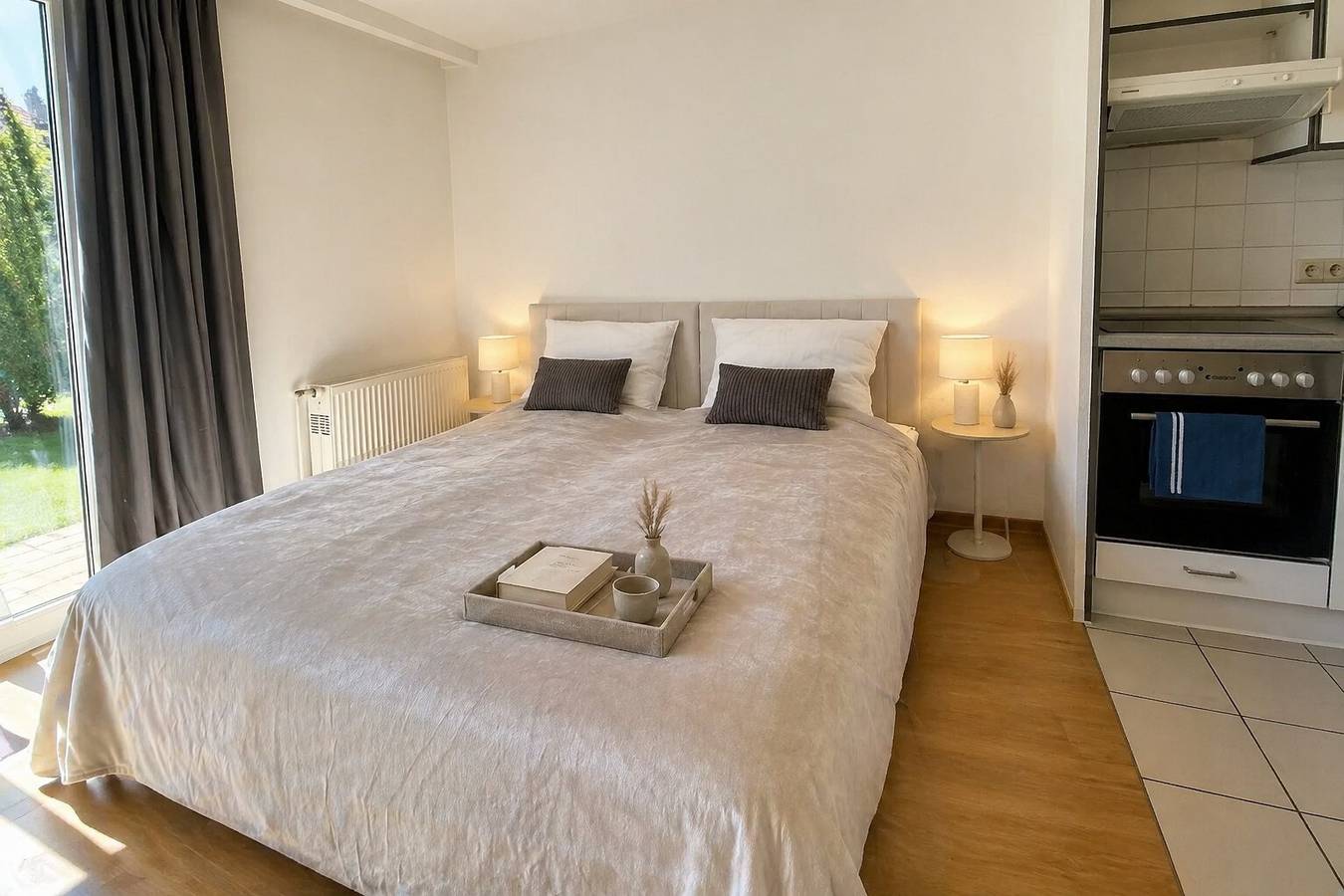 Apartamento entero, Apartamento '1-1' con terraza privada, jardín privado y Wi-Fi in Lübeck (Ciudad), Lübeck