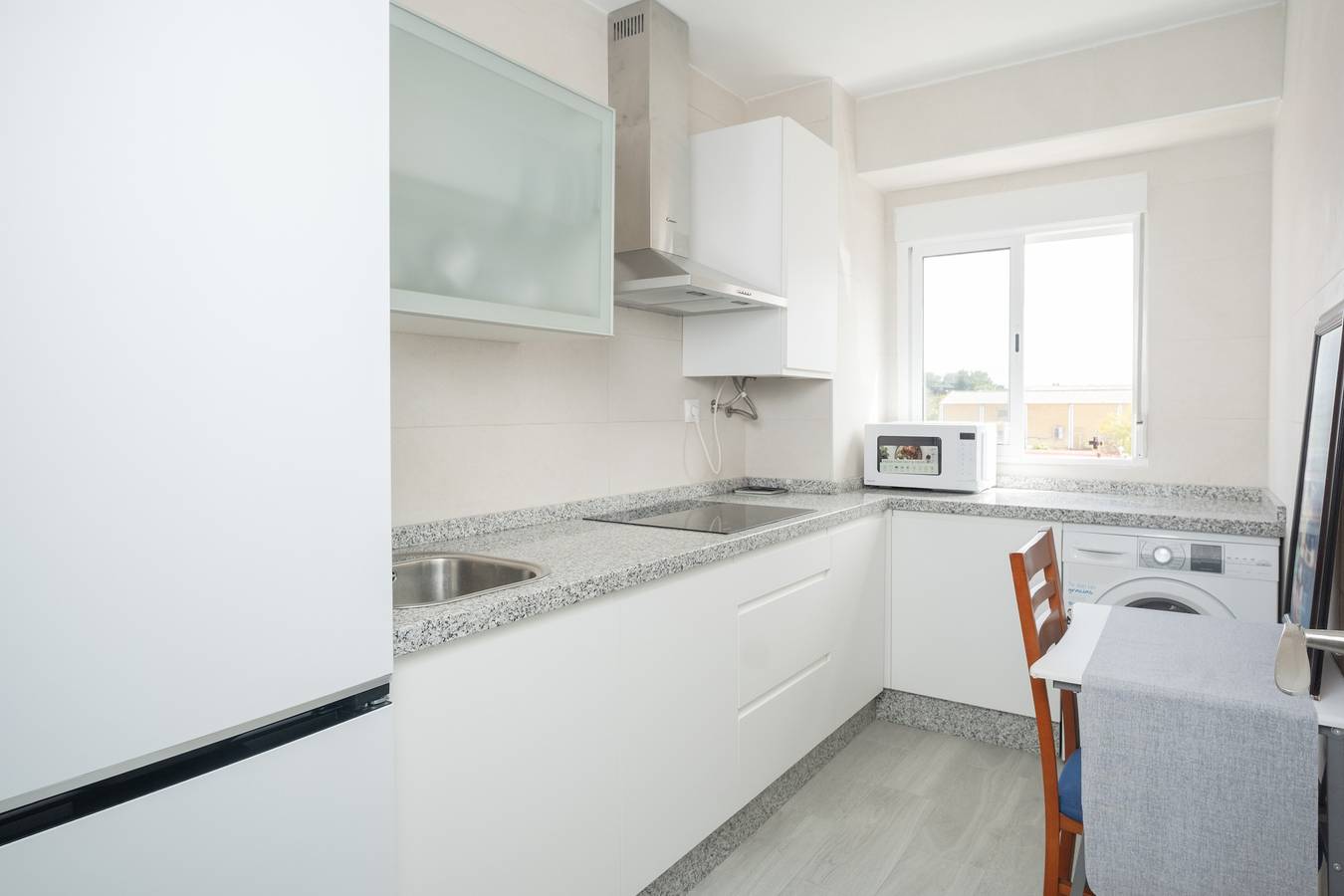 Ganze Wohnung, Ferienwohnung 'Piso En La Oliva Bien Comunicado' mit Balkon, Wlan und Klimaanlage in Distrito Sur (Sevilla), Sevilla