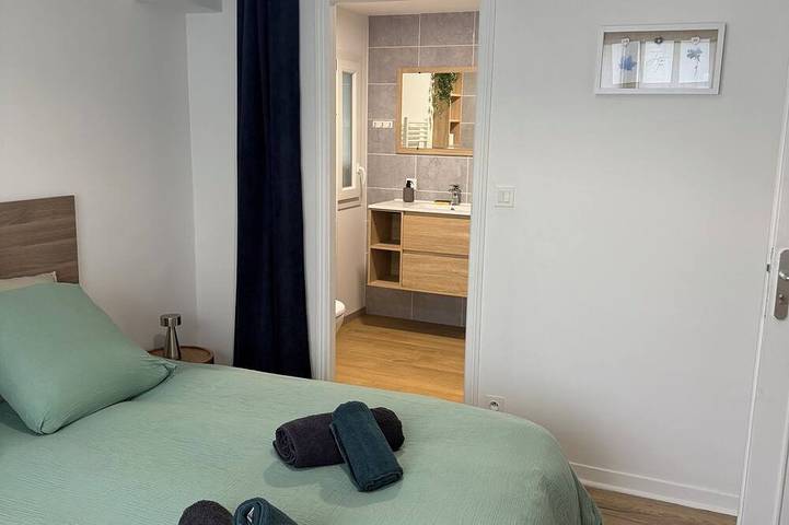 Location de vacances pour 12 personnes, avec jardin, animaux acceptés dans Nanteuil-la-Forêt - 4