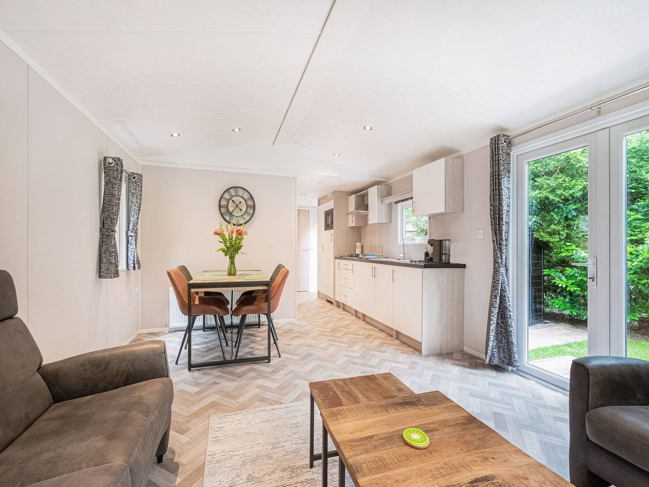 Chalet im Wald mit Pool in Regio Zwolle