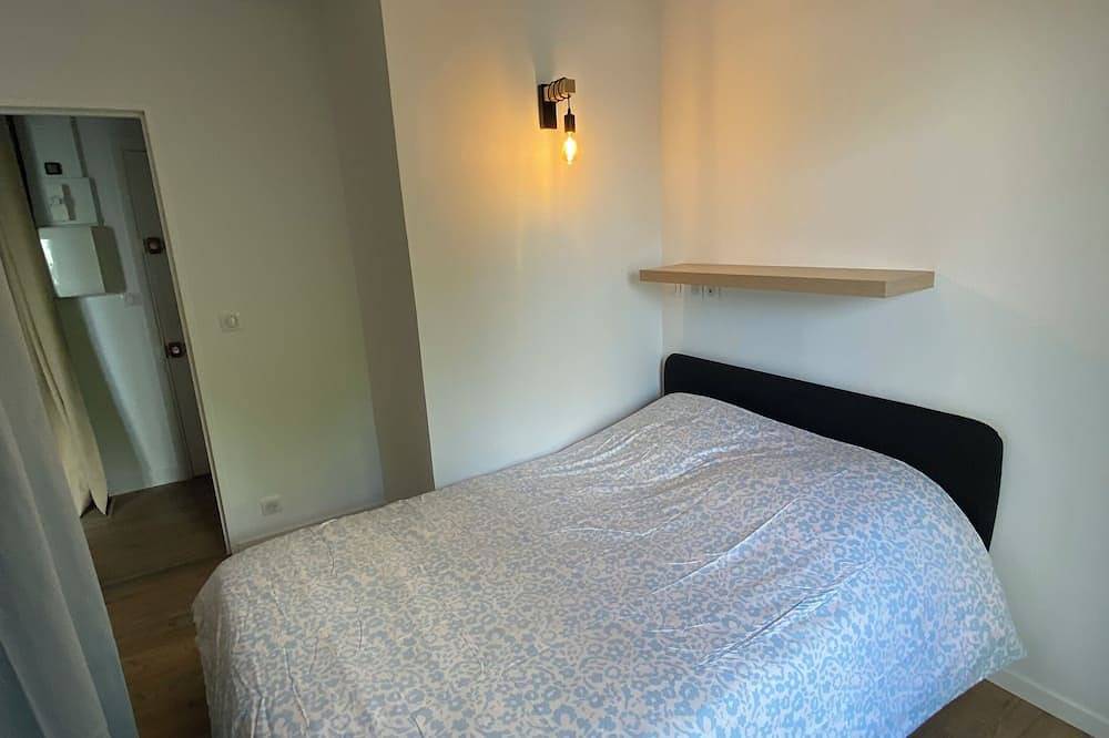 Entire apartment, Charming one-bedroom apartment in colombes (92) in Colombes, Hauts-de-Seine
