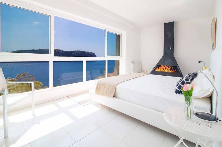 Belle villa majorquine avec accès direct et privé à la mer et piscine privée in Cala en Fonoll (Andratx), Andratx