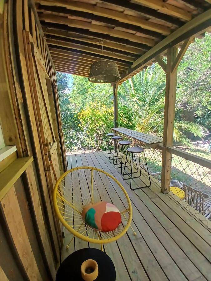 Camping für 5 Personen, mit Terrasse und Garten sowie Ausblick in Porto-Vecchio - 4