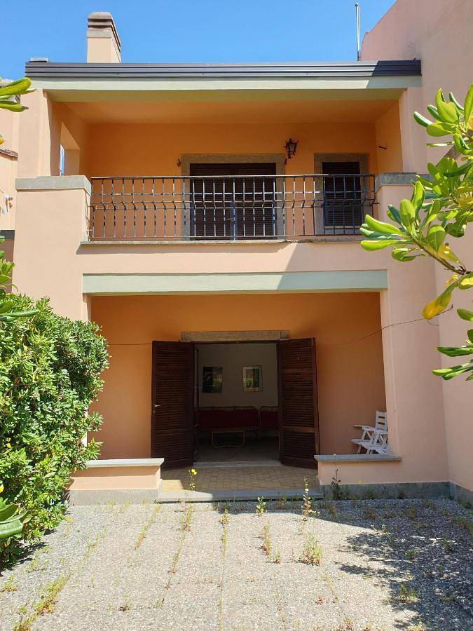 Apartamento de vacaciones para 6 personas, con balcón y piscina además de vistas y jardín, Familias con niños - 1