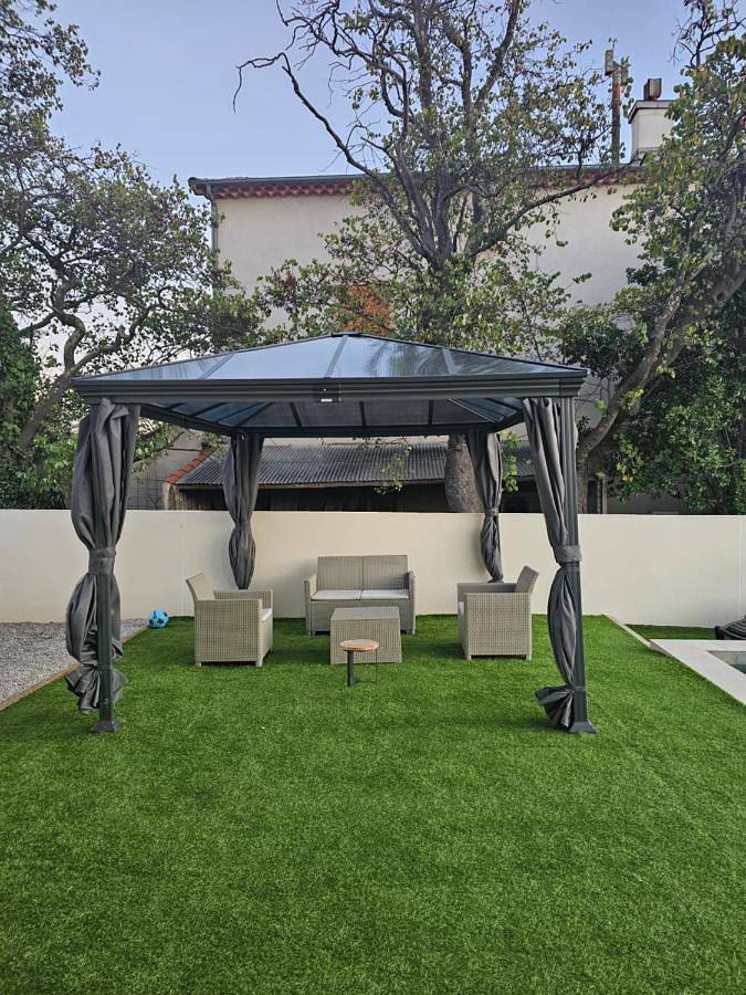 Location de vacances pour 8 personnes, avec vue ainsi que jardin et piscine à Magalas - 4