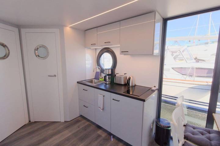 Boot für 6 Personen, mit Ausblick und Terrasse an der Kieler Bucht - 3