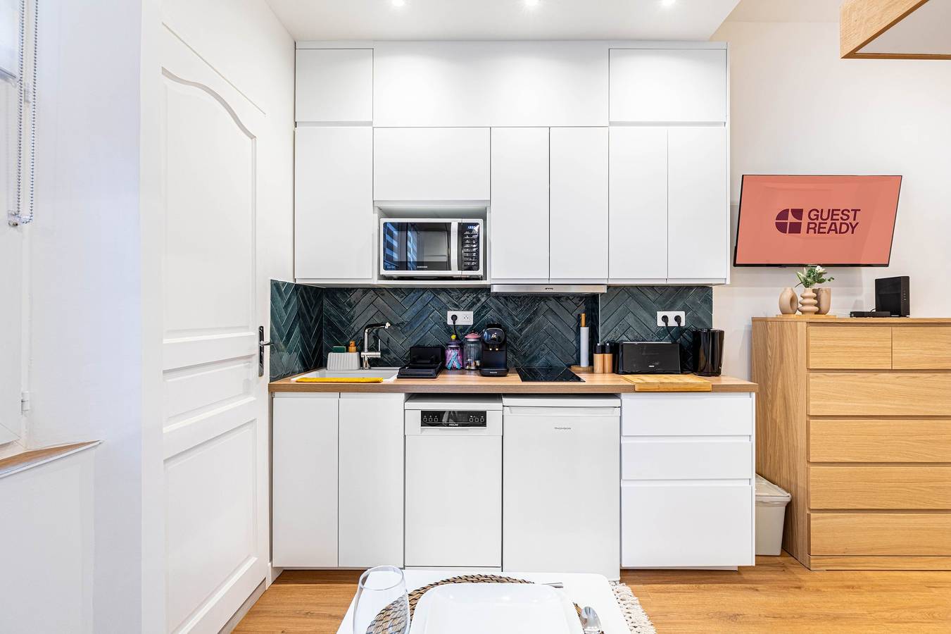 Entire studio, Guestready - Charming stay in the lively 13th in 13th Arrondissement, Paris