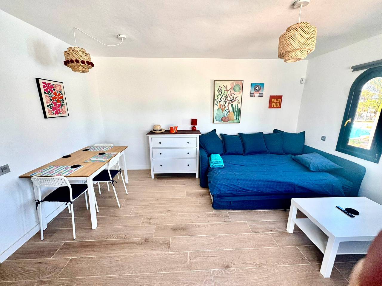 Entire apartment, Vacation Apartment 'Brisa Azul' with Shared Pool, Private Terrace and Wi-Fi in Corralejo, La Oliva