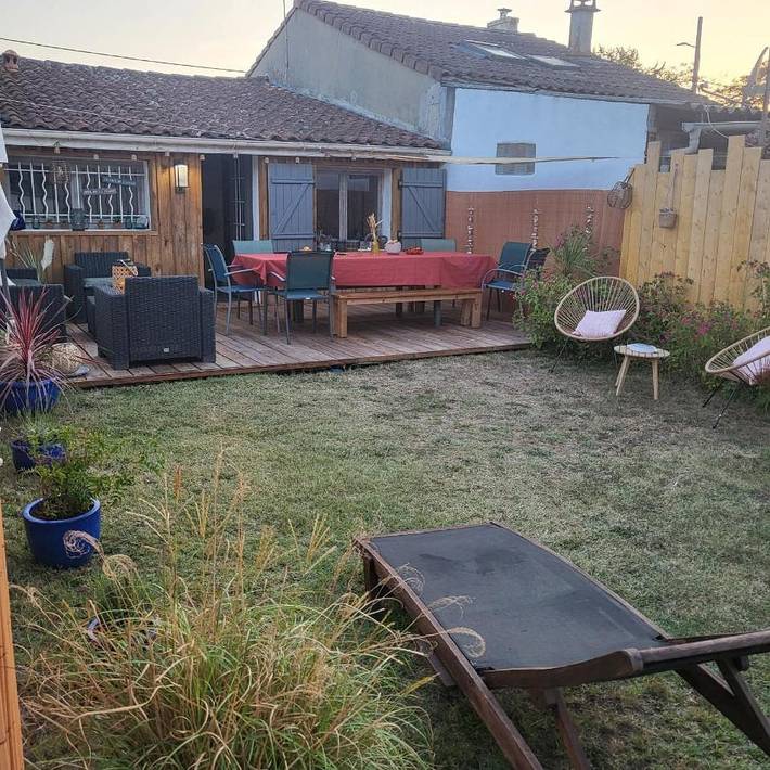 Ferienhaus für 6 Personen, mit Terrasse und Garten in Talais