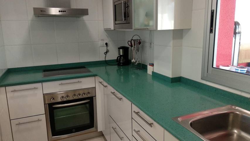 Gîte pour 6 personnes, avec vue sur l’océan ainsi que piscine et terrasse à Calafat - 4