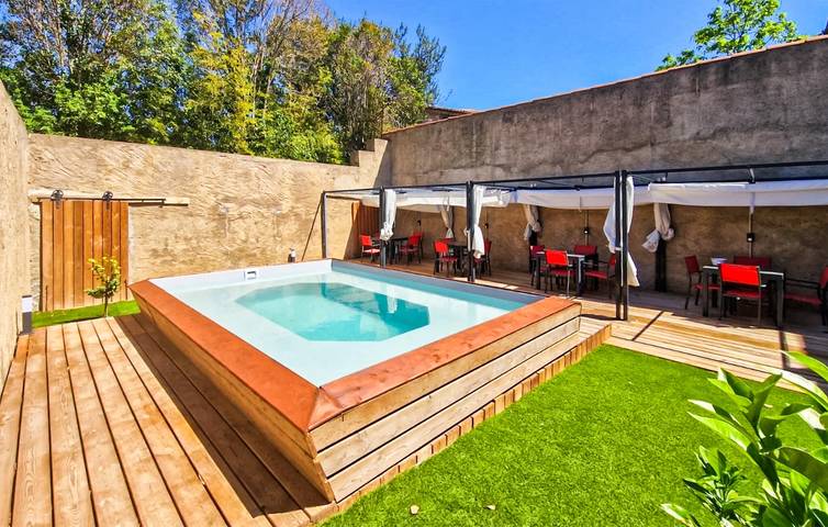 Cottage pour 4 personnes, avec piscine à Saint-Chinian