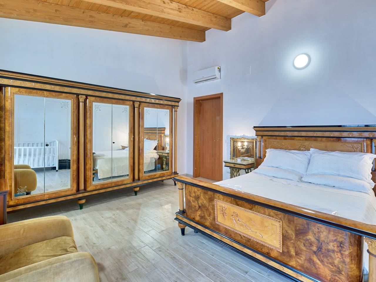 La casa del vino in Tollo, Chieti Province