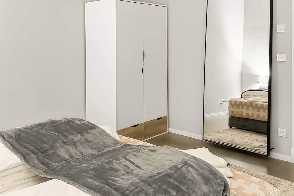 Ganze Wohnung, Elegant wohnen: Zentral, Hamburg & Ostsee in 30min + Terrasse & kostenlos parken in Ahrensburg, Kreis Stormarn