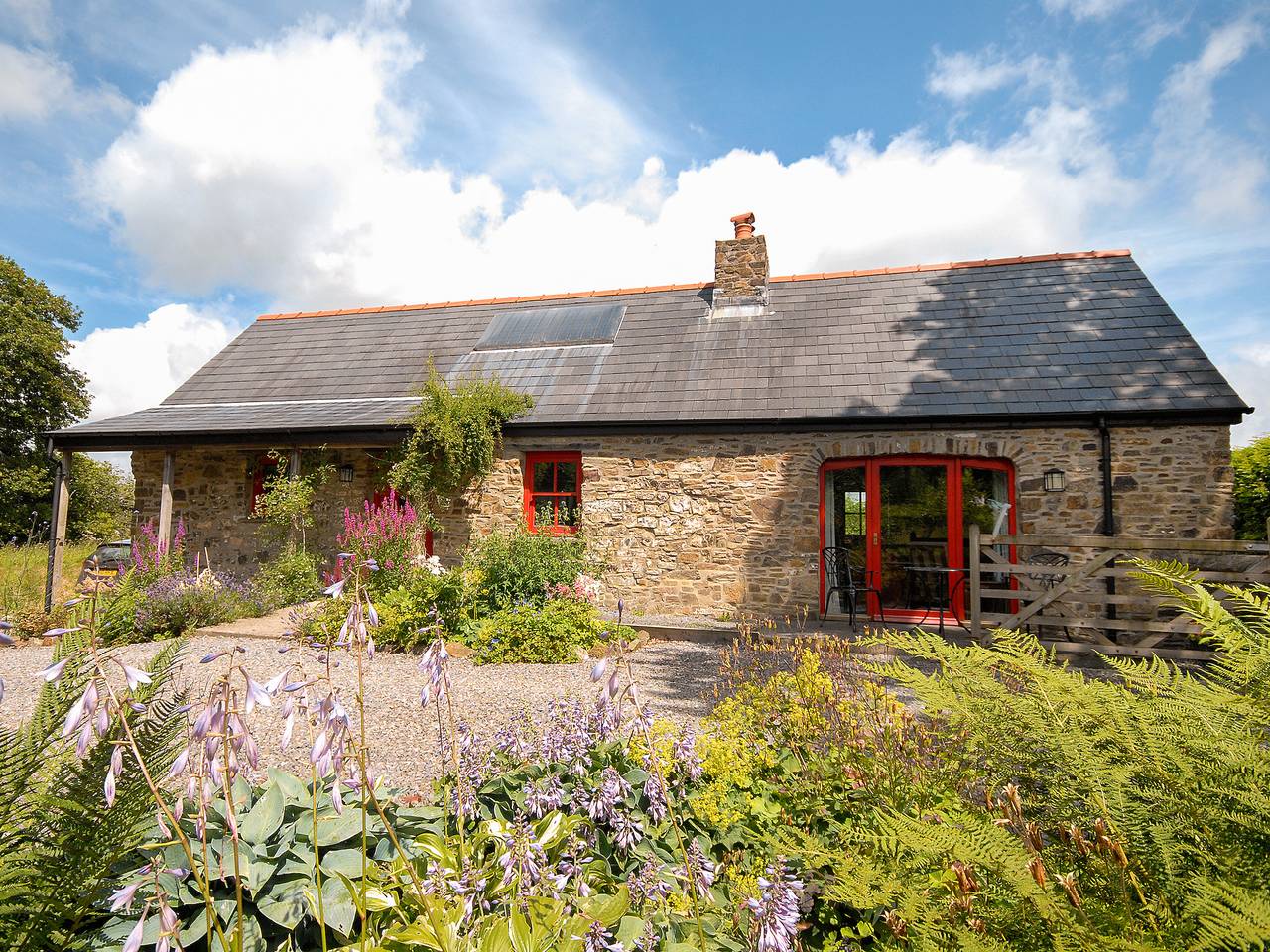 Log Cabin for 4 People in Pembrokeshire, South-Wales