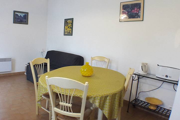 Gîte pour 4 personnes, avec jardin dans le Var - 3