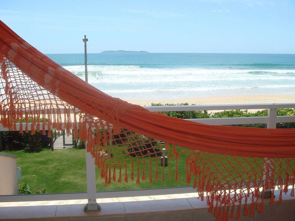 3 Häuser mit Blick auf das Meer - Mariscal Beach, Bombinhas, Sc - House # 6 in Praia de Mariscal, Bombinhas