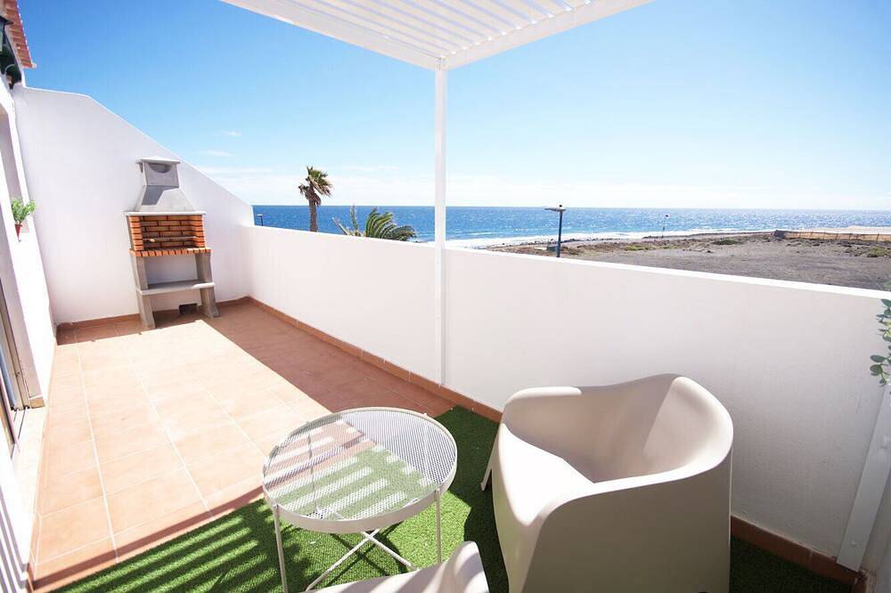 Ganze Wohnung, Attic! Two bedrooms near the sea in El Burrero, Ingenio