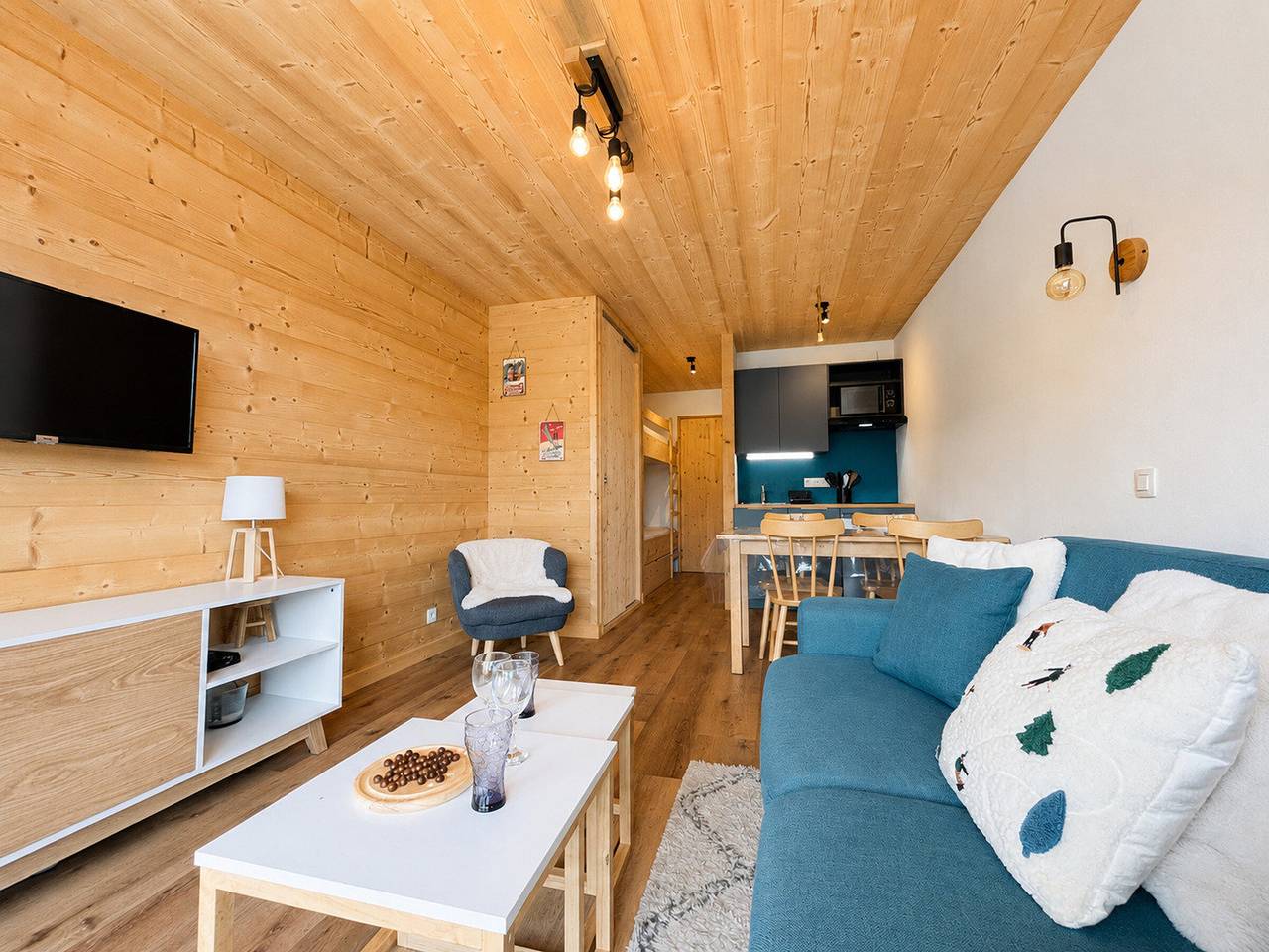 Estudio entero, Estudio renovado cerca de pistas para 4 personas in Notre-Dame-de-Bellecombe, Albertville region